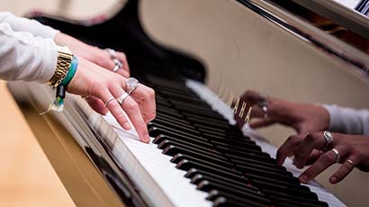 Free taster piano lessons