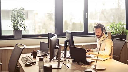 UWE Bristol in UK top 20 for graduate employment prospects and number one in South West